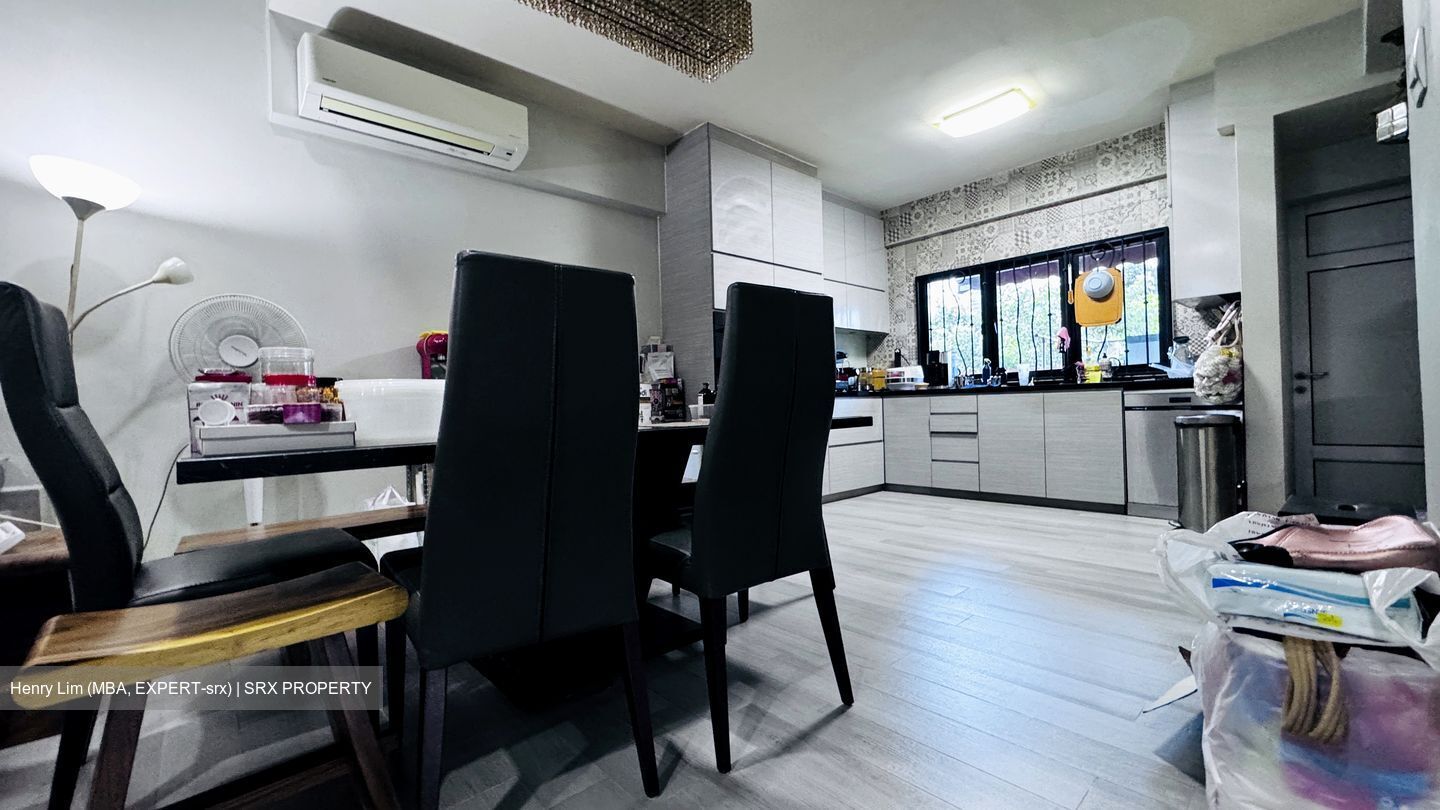 Jalan Chempaka Kuning (D16), Terrace #585633321